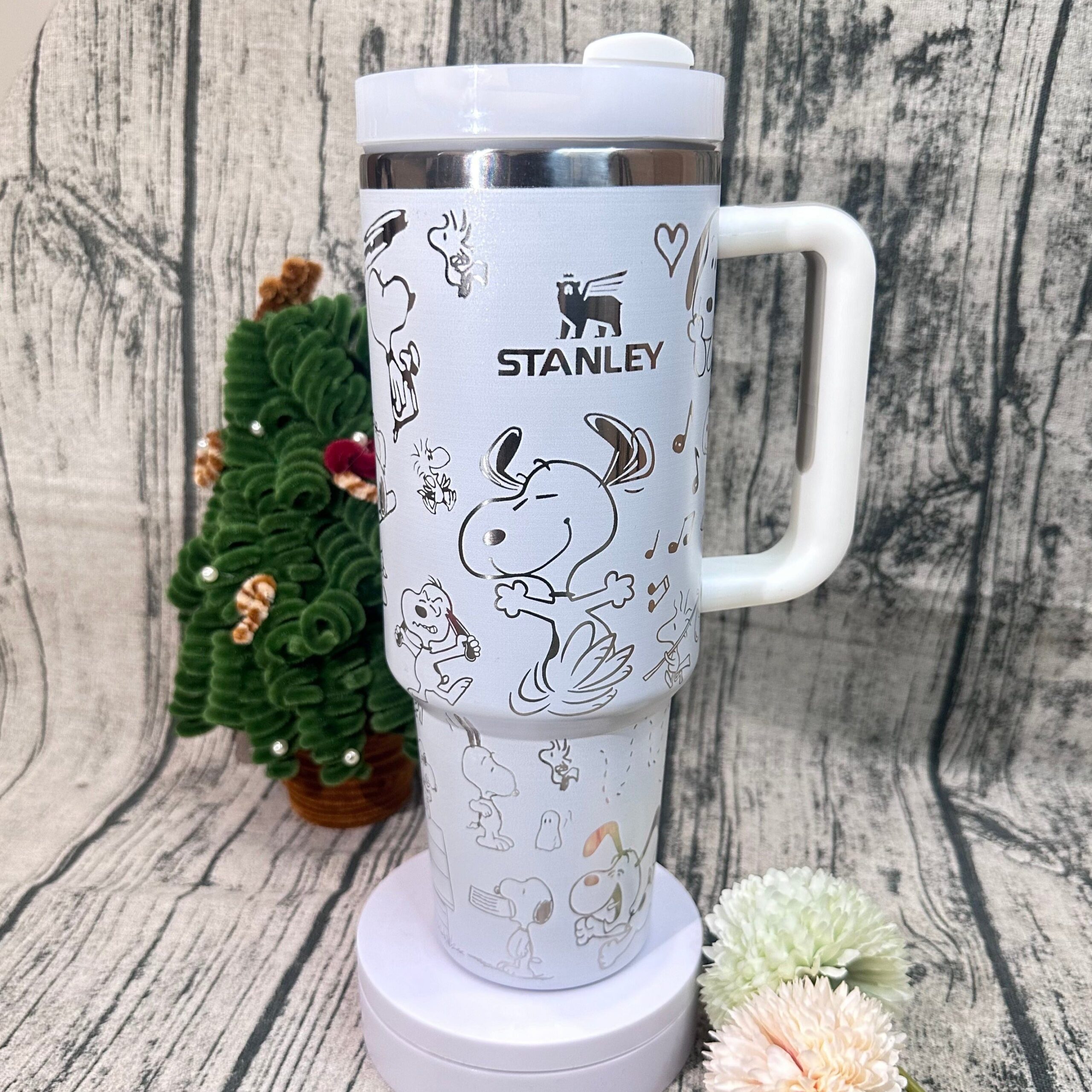Snoopy Cartoon Custom Stanley Cup 40 oz 30 oz Tumbler With Handle